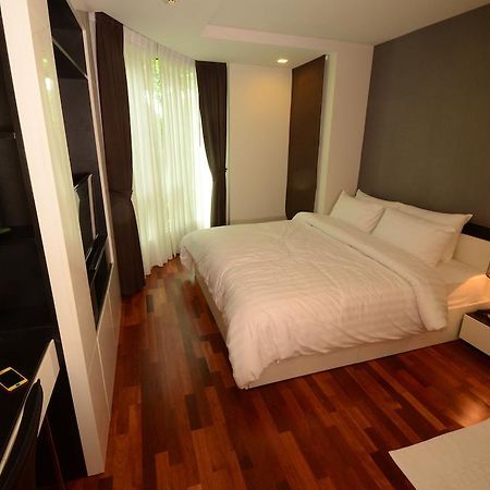 Beverly 33 By Aspira Bangkok Buitenkant foto