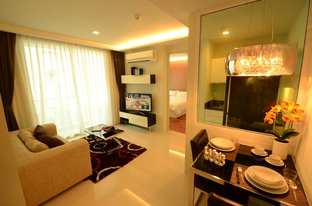 Beverly 33 By Aspira Bangkok Buitenkant foto
