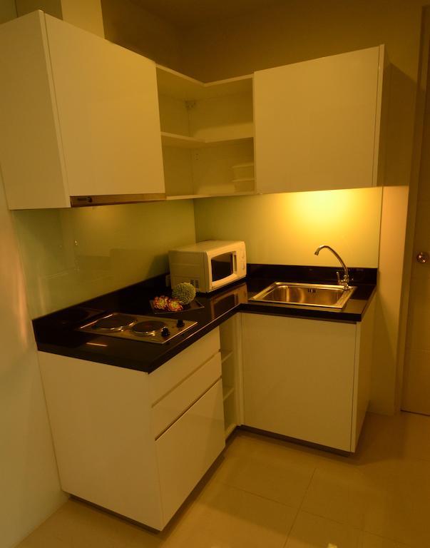 Beverly 33 By Aspira Bangkok Buitenkant foto