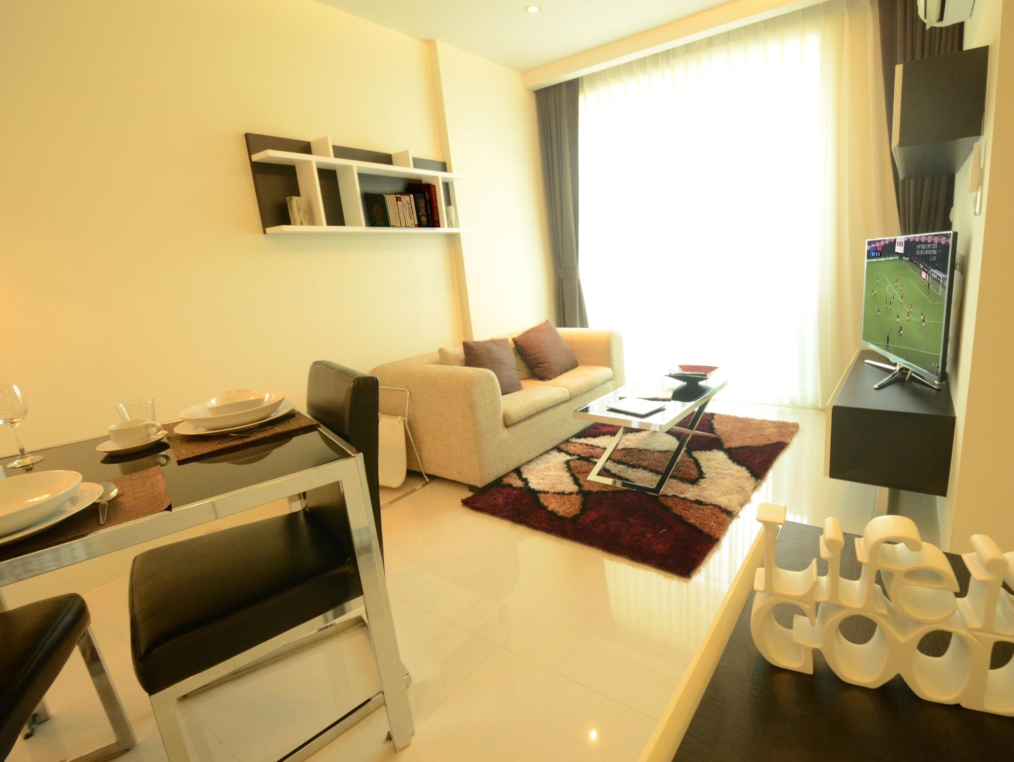 Beverly 33 By Aspira Bangkok Buitenkant foto